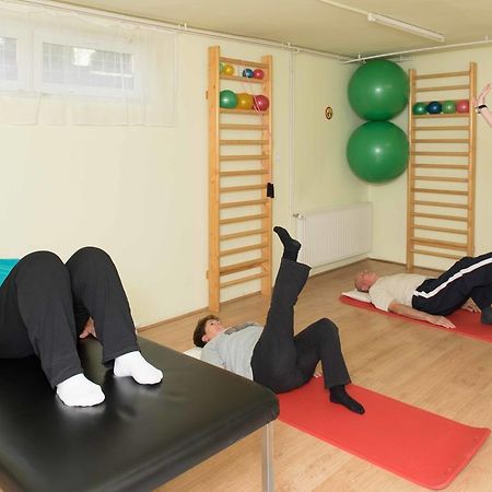 Bed and Breakfast Borbanyai Rehabilitacios Haz Ньиредьхаза Экстерьер фото